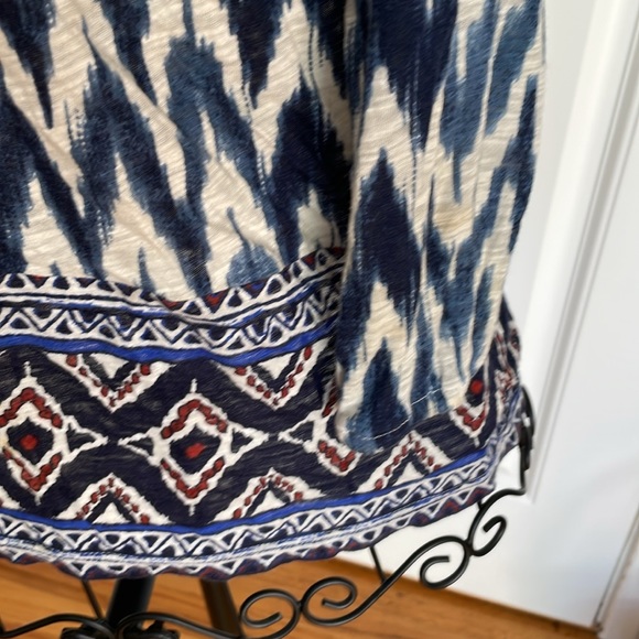 Lucky Brand Blue and White Top - Picture 4 of 6